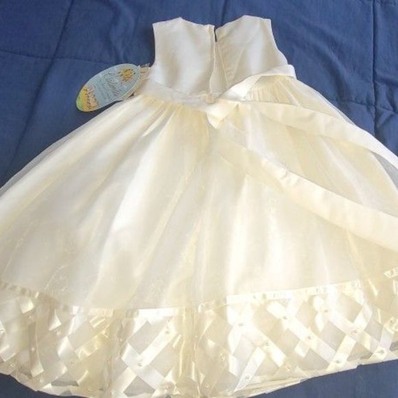 Girls Cinderella Dress New With Tags 4t $25 - Picture 5 of 9